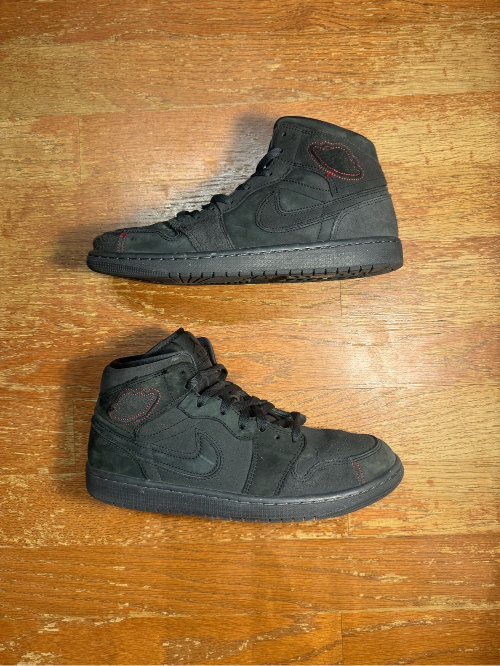 2023 Jordan 1 Mid SE Craft Dark Smoke Red